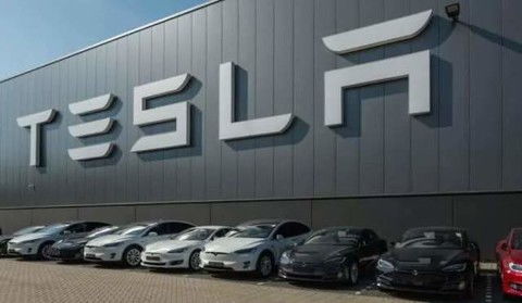 特斯拉在華業務拓展 新增電信業務、遷入上海自貿區及布局非居住房地產租賃
